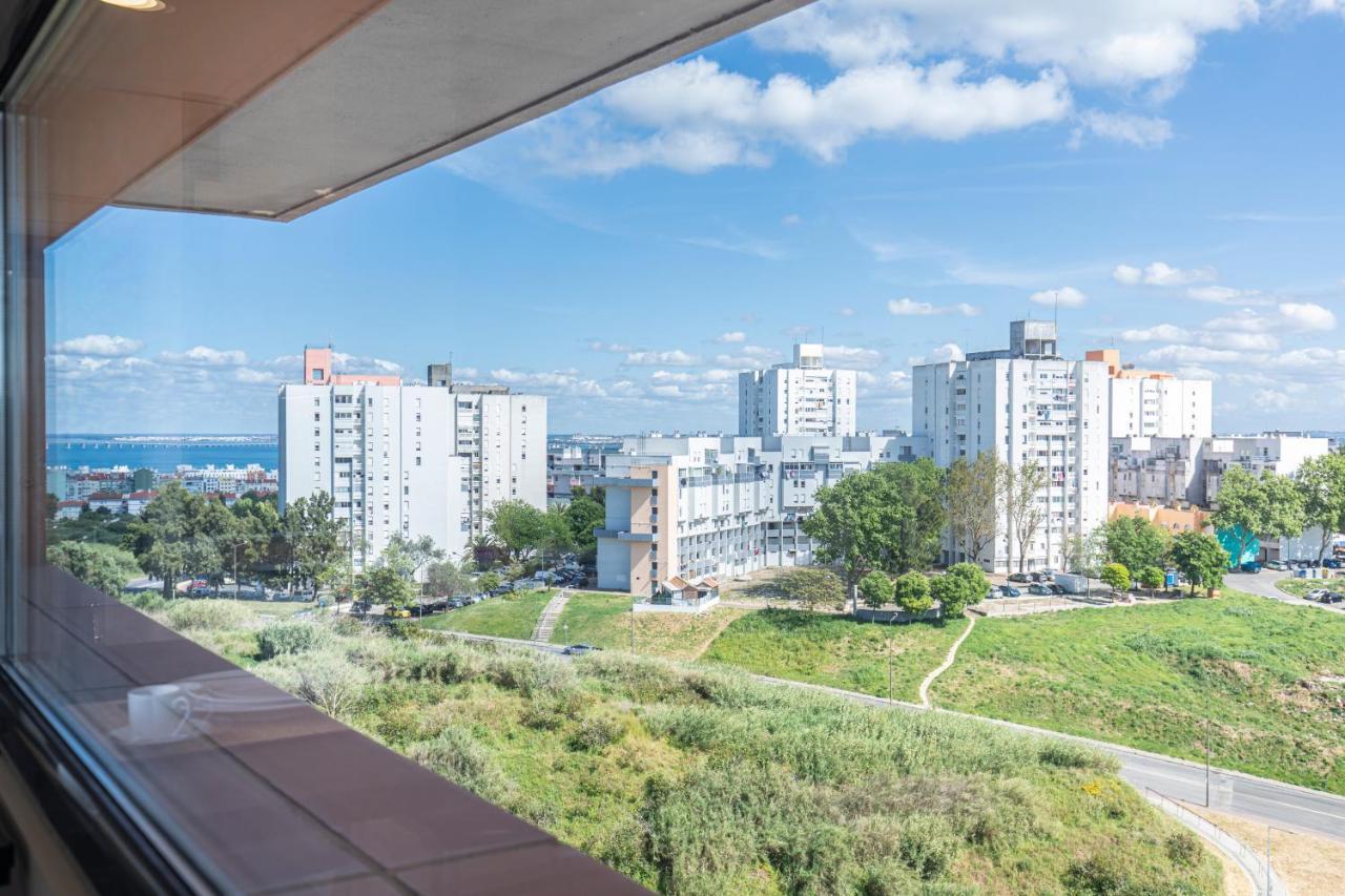 Lovelystay - Trendy 1Bdr Apartment W/ River View Lisboa Exterior foto